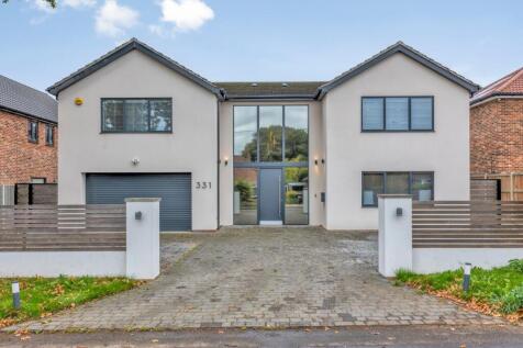 Impressive Contemporary Home in Old Catton