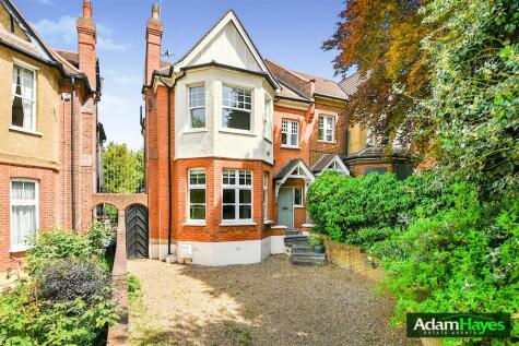 Great North Road, East Finchley, N2