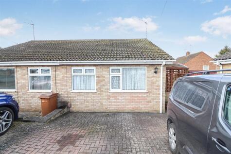 Saxon Rise, Irchester, NN29 7AU