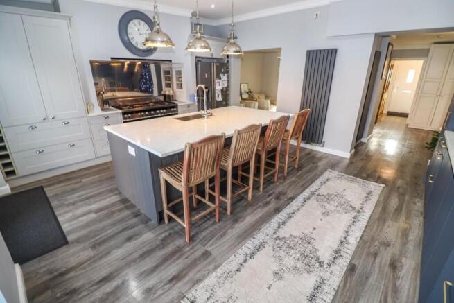 Kitchen/Breakfast Room