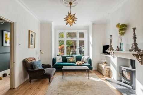 Grosvenor Avenue, SW14