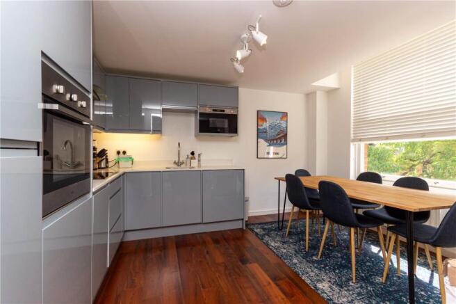 Kitchen/Dining