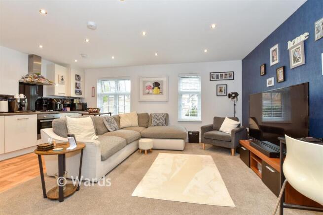 Lounge/ Kitchen