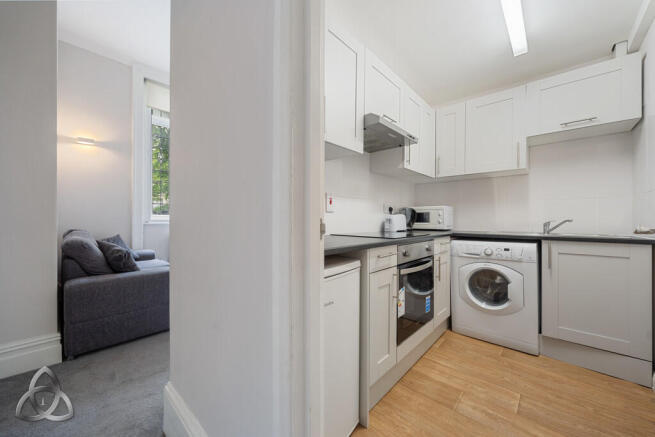 Flat 6, 6 Queens ...