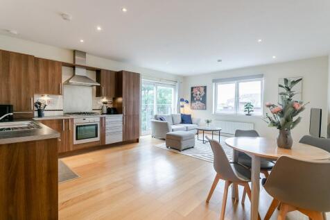 The Green, Edinburgh, EH4