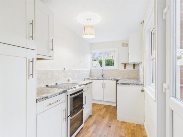 Kitchen: