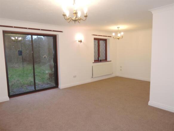 Living Room.JPG