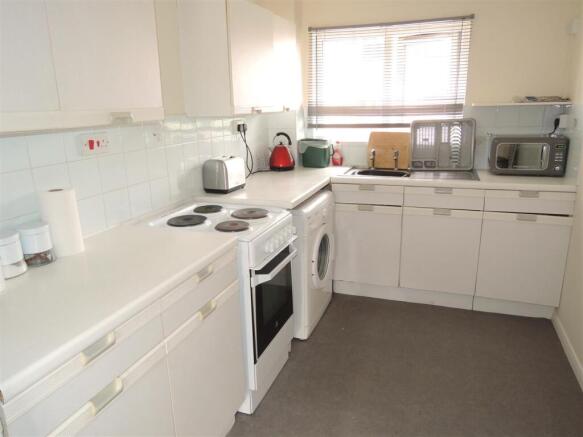 Kitchen: