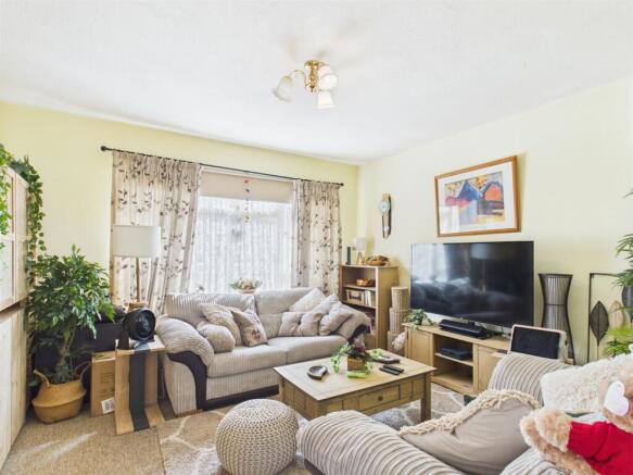 Living Room.jpg