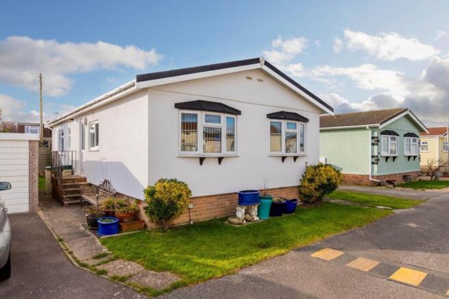 6 Haigh Close-19.jpg