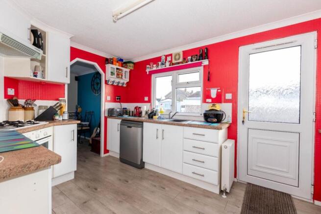 6 Haigh Close-07.jpg