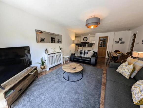 Living Room.jpg