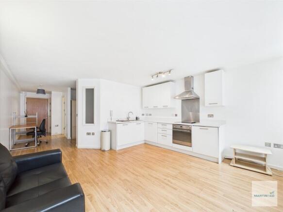 CAM03394G0-PR0284...