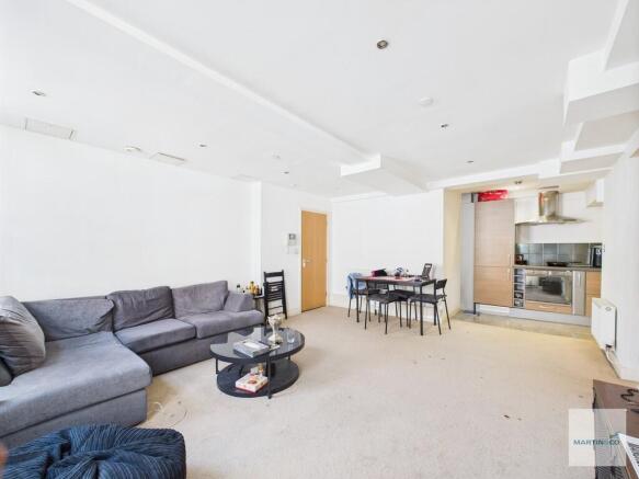 CAM03394G0-PR0343...