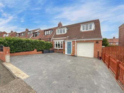 Douglas Gardens, Dunston, Gateshead, Tyne and Wear, NE11