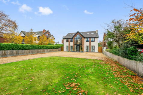 Moss Delph Lane, Aughton L39 5BH