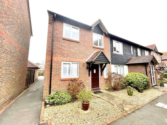 27 The Leas Front
