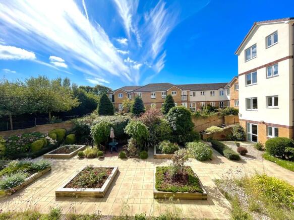 31 Milliers Court...