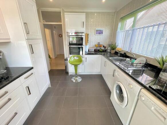 30 Russells Close...
