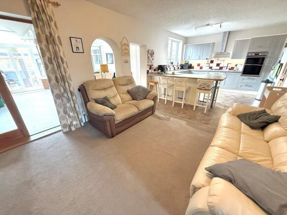 Belvedere Sitting...