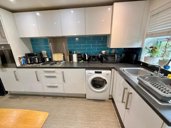 11 Spry Kitchen