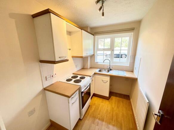 50 Kendal Close K...