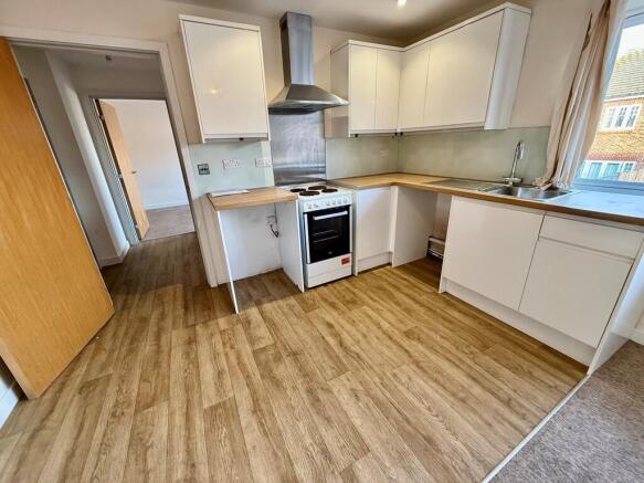 2 Northend Lodge ...