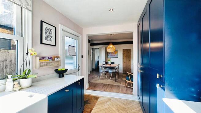 Kitchen/ Dining