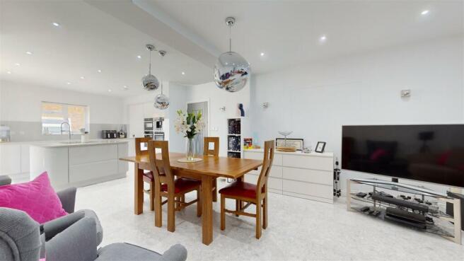 KITCHEN/DINING/FAMILY ROOM