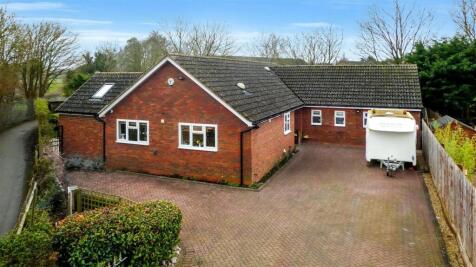 Lakes Lane, Newport Pagnell