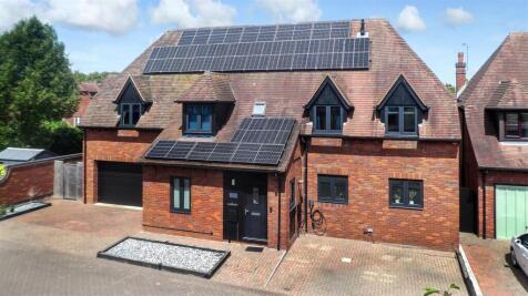 Butterfield Close, Woolstone, Milton Keynes