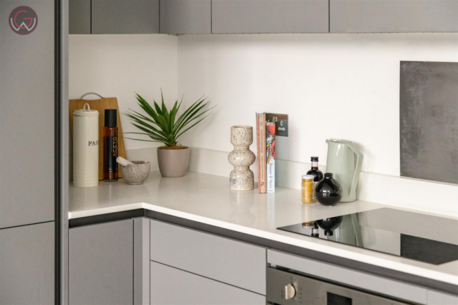 Foxhunter Drive, Milton Keynes 21 © David Phillips