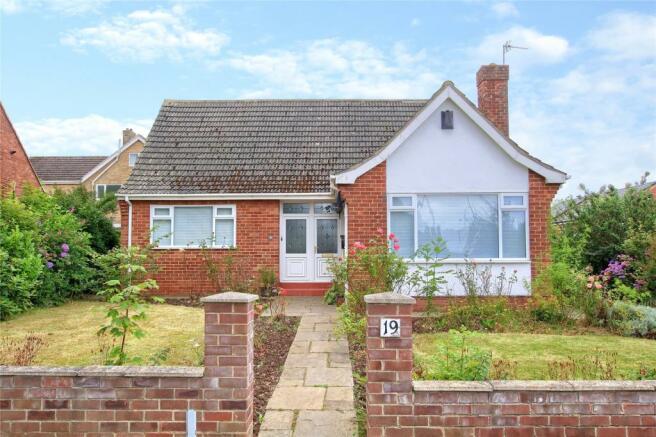 2 bedroom bungalow for sale in Strait Lane, Stainton, TS8