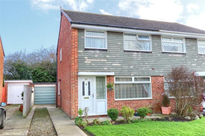 3 Bedroom Semi Detached House For Sale In Campion Grove Marton