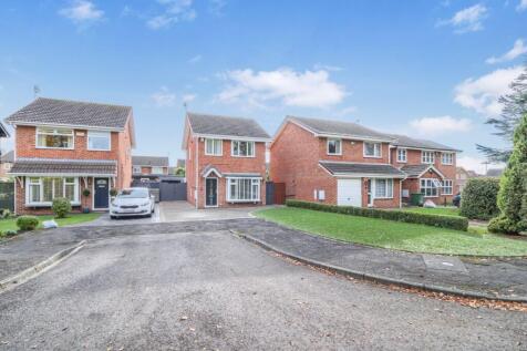 Wiske Close, Elm Tree