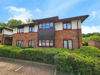 Lakeside Court, Old Cove Road, Fleet