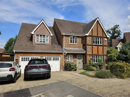 Heckfield Drive, Fleet, Hampshire