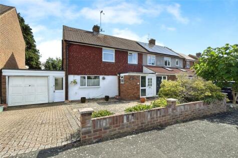 Fir Close, Fleet, Hampshire