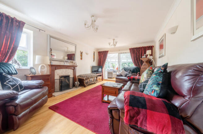 1309345-28-685528...