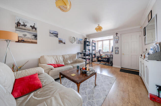 1406807-18-6981c8...