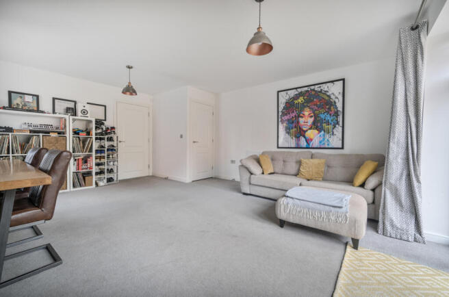 1318889-15-6878c9...