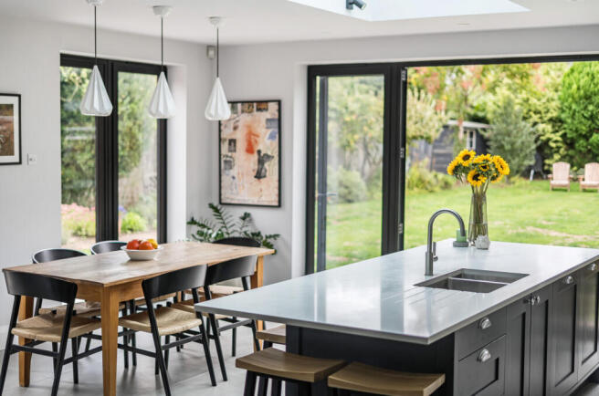 1353898-13-68caf8...