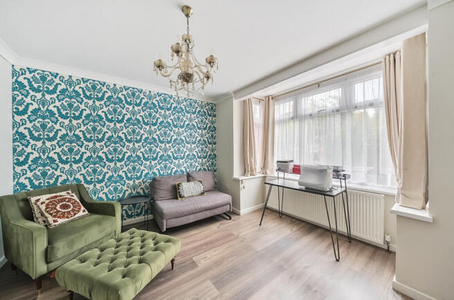 1302252-7-683f05b...