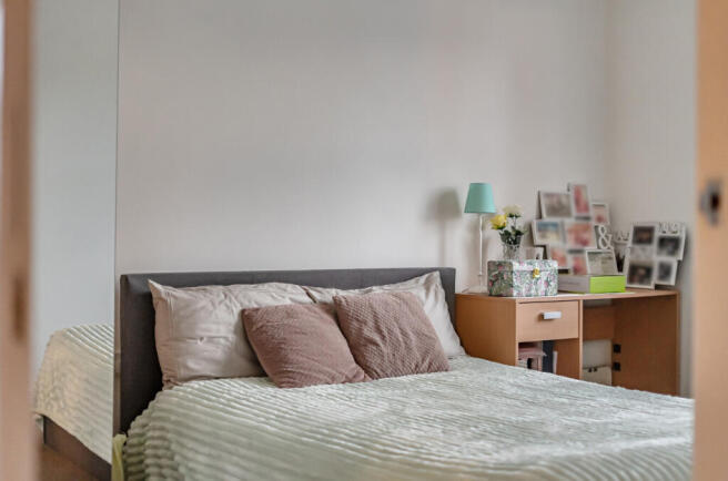 1383780-1-6928705...