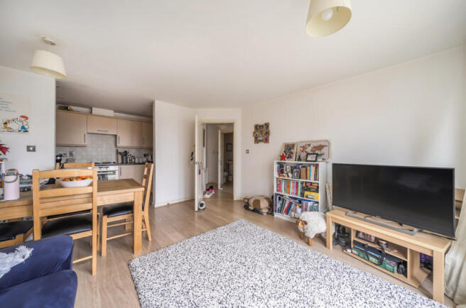 1401934-4-6972593...