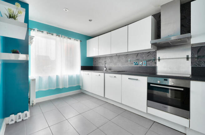 1365880-19-68ed24...