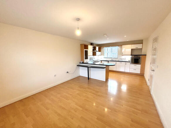 Lounge/Kitchen