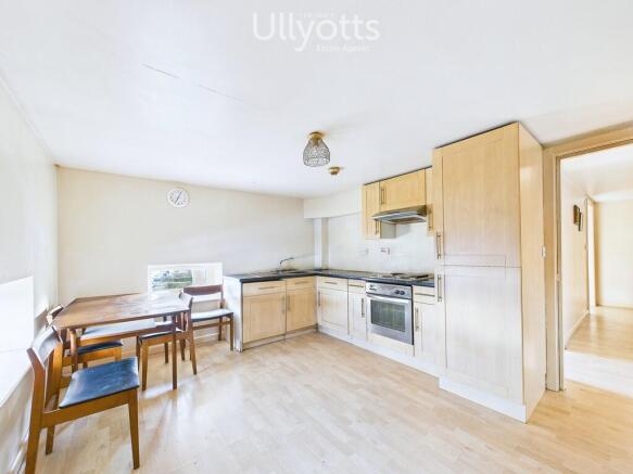 Living/Kitchen ar...