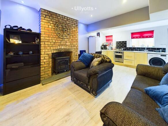 Kitchen / Dining ...