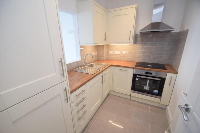 4  Beauchamp Court kitchen.JPG